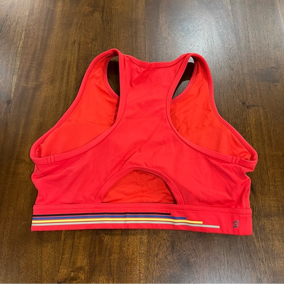 Peloton High Neck Red Team USA Sports Bra Size Large - Picture 3 of 5